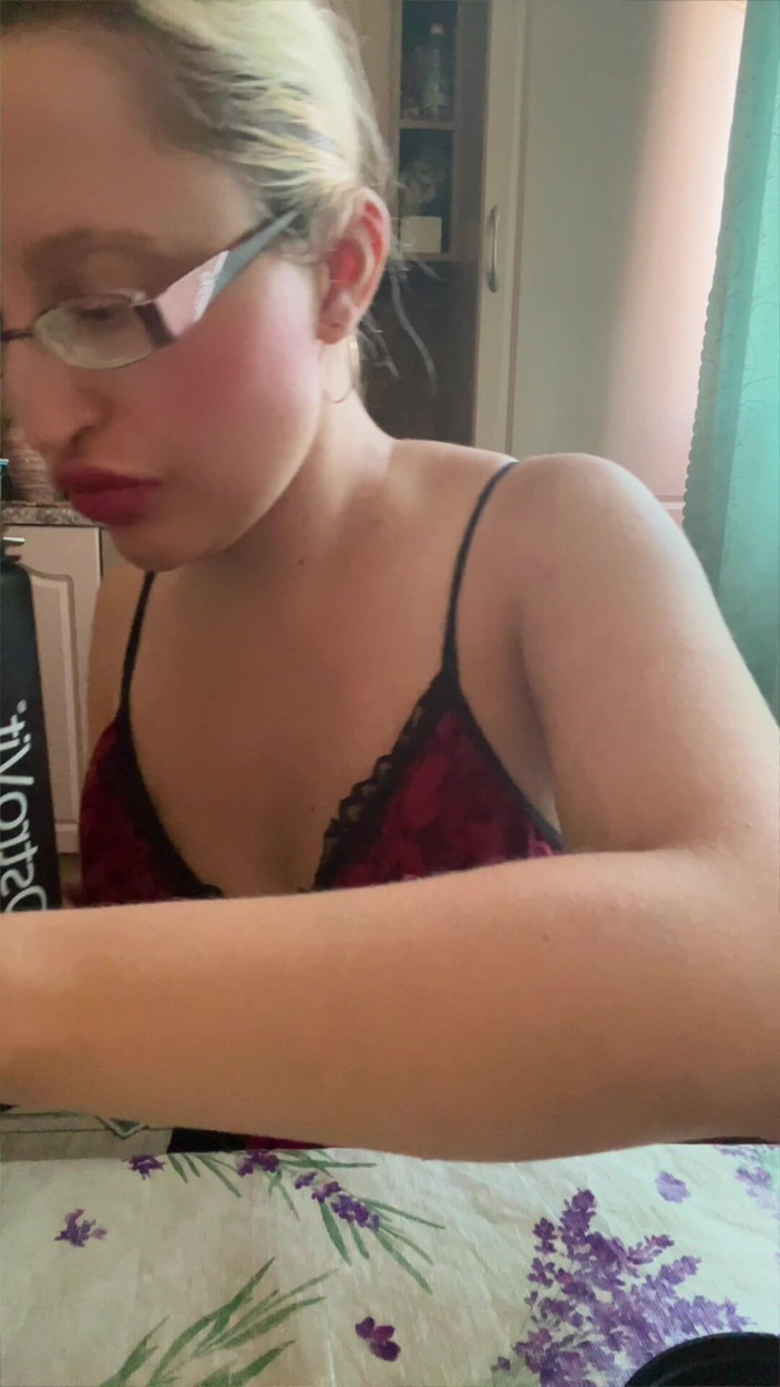 FinDom Goaldigger: Asmr sportovní jídlo část 2