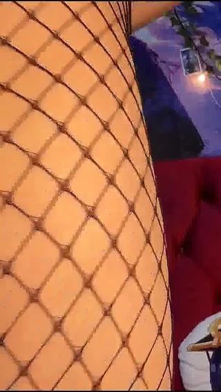 leathers_kittens: Paradise for Foot Fetishists and Fishnets