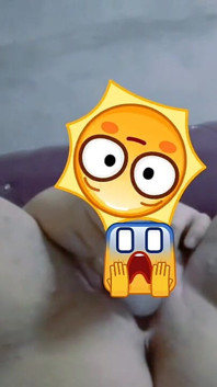 Dildo yok, beni sertçe boşaltmak için deodorant kullandım