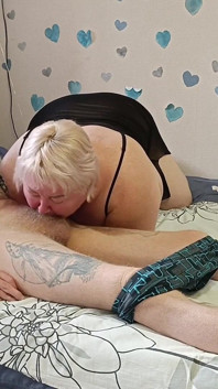 Blowjob Before Cumshot From a Bitch
