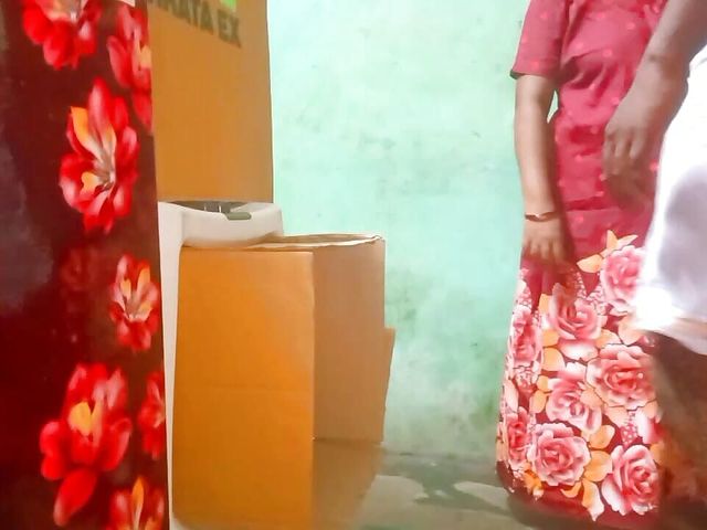 Tamil Aunty Pussy Nice Eating Desi Boy (Priyanka priya)