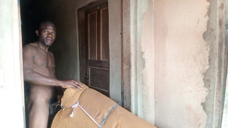 Moviesporn1: Alleen het meisjesbed beweegt me