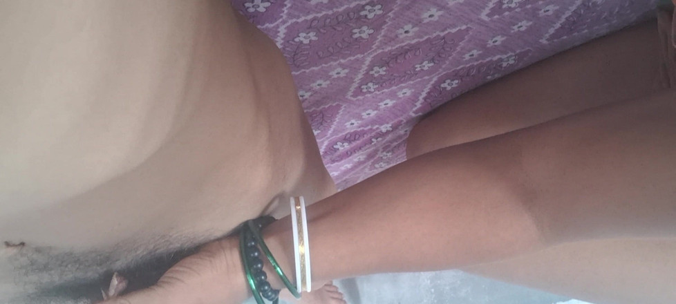 Localsexlove011: Desi assam yenge amcık gösterisi ve devar ile elle muamele