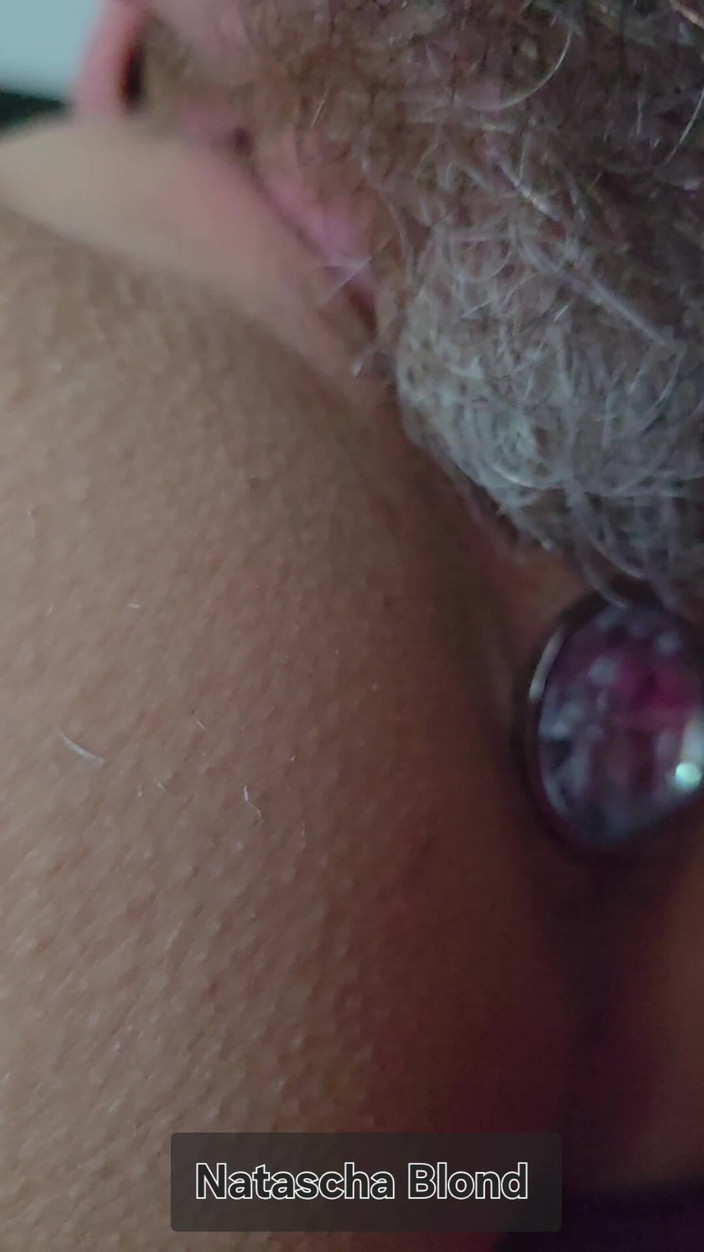 Lordkryos999: Masturbace, vibrátor a lízání kundičky