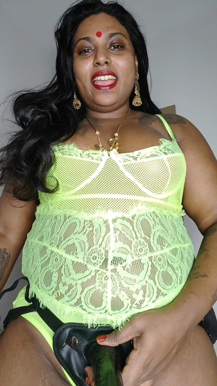 Ilariafajralilura: Soția Ilaria îl pe soțul ei jalnic Beta