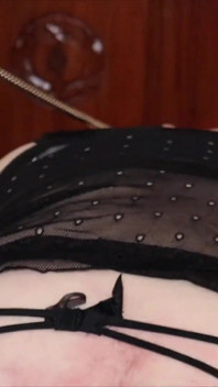 The Italian mistress fucks the slave and pisses in his mouth