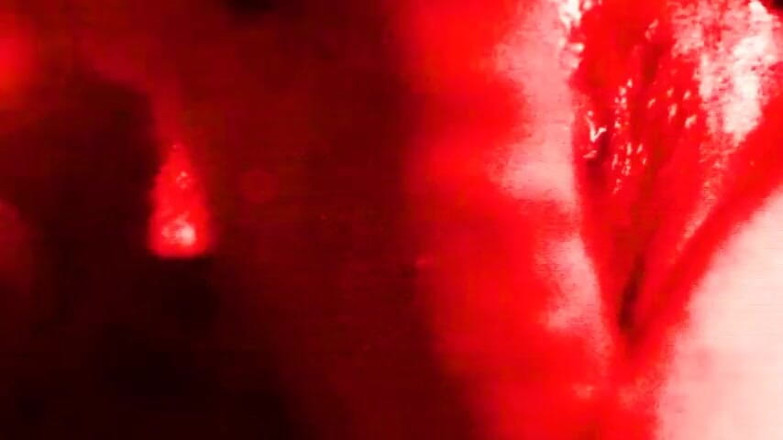 Sapelp: La masturbation rouge noir