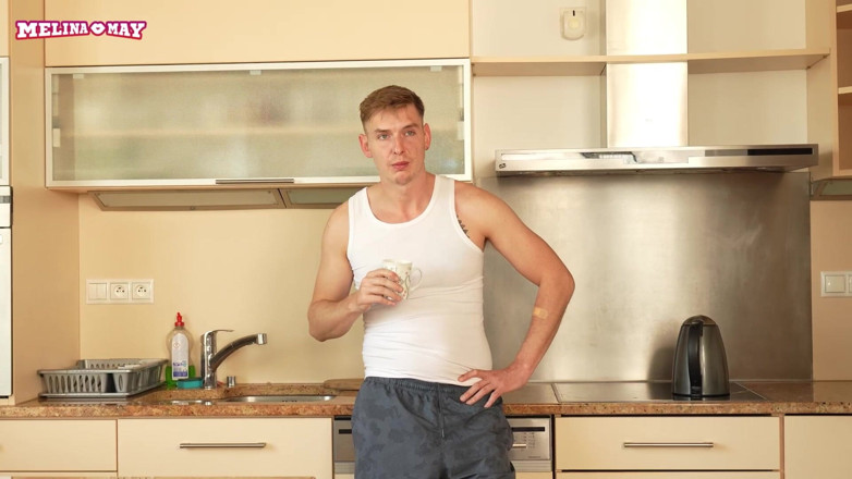 Melina May: Secretly in the Kitchen