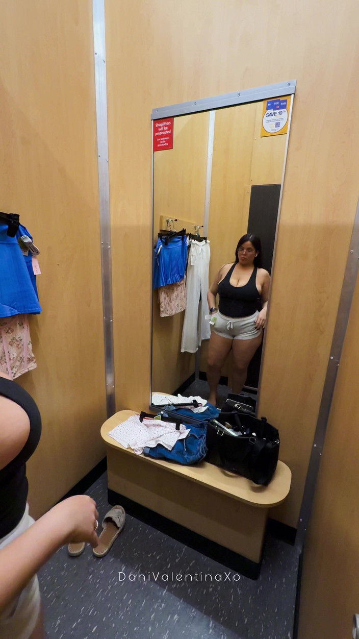 Dani Valentina: La formosa prova il haul ft Dani valentina