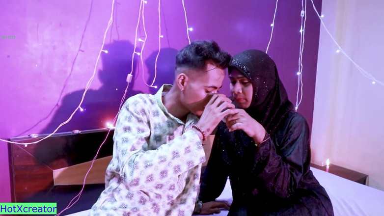 Hot creator: Desi Hijab Girl Gets Married! First Night Sex with Hindi...