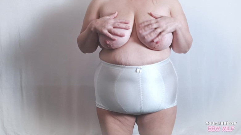 BBW_Wife: Duży okrągły tyłek w dużych majtkach - zobacz, co widzi tylko...