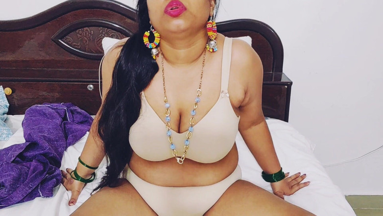 Hotty Jiya Sharmaa: 18-jähriges mädchen fingert feuchte muschi beim videoanruf mit ihrem freund...