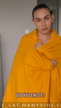 Fiul vitreg o fute pe mama vitregă ejaculând de două ori: în pizdă și pe țâțe mari