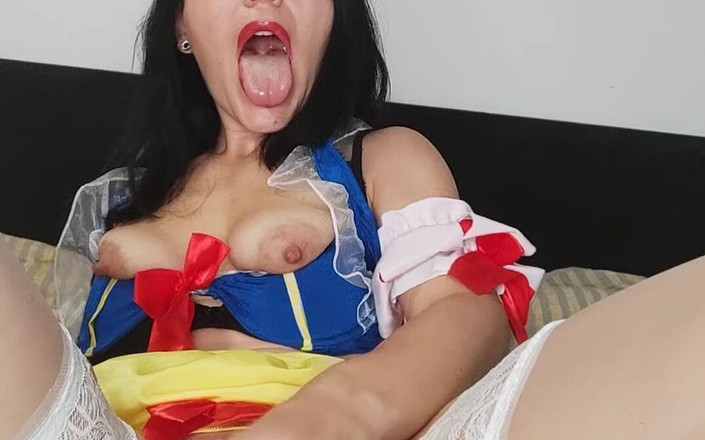 dafnedenoch: Snow white ahegao, fantasi buttplug dan muncrat