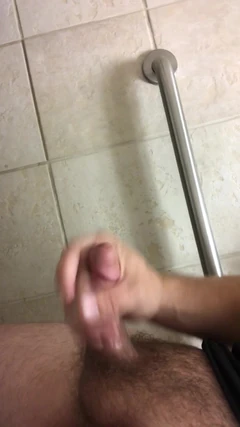 Mi masturbo fino a quando non vengo