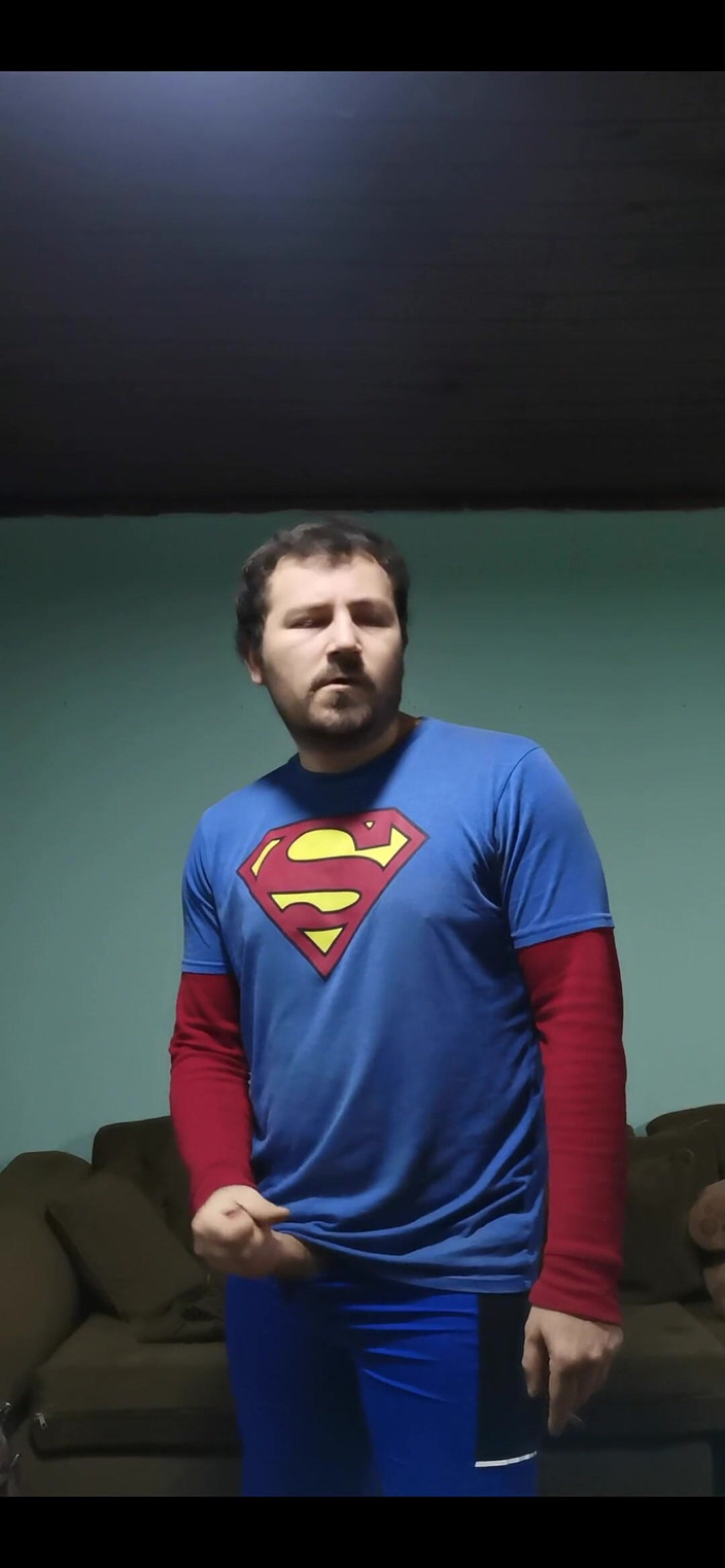 Rokkuman: Дуже гарячий супермен