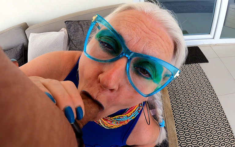 Please Cum All Over My Face. (Hotvaleria SC3)