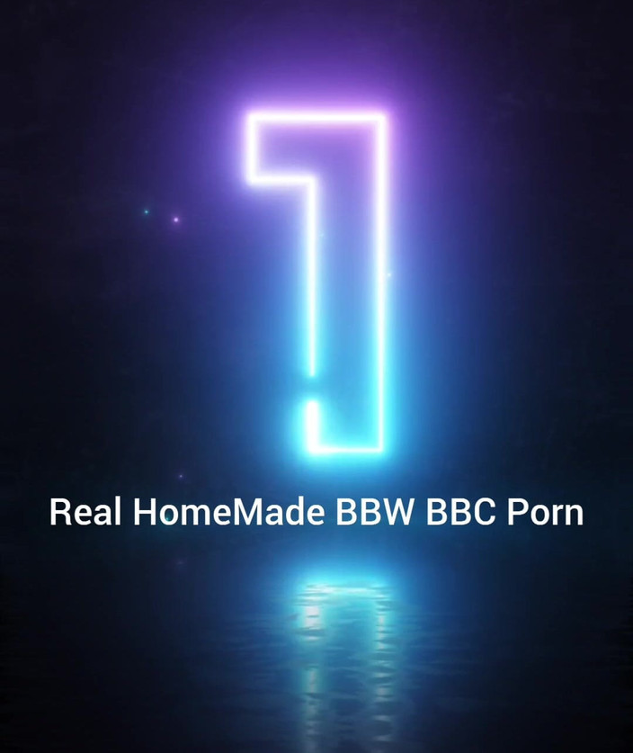 Super sexy ebony cuties: 나일론 레깅스 입고 오줌 싸기