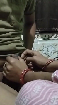 इतना बड़े लंड से जान निकल जाएगी मेरी, गांड में मत डालो