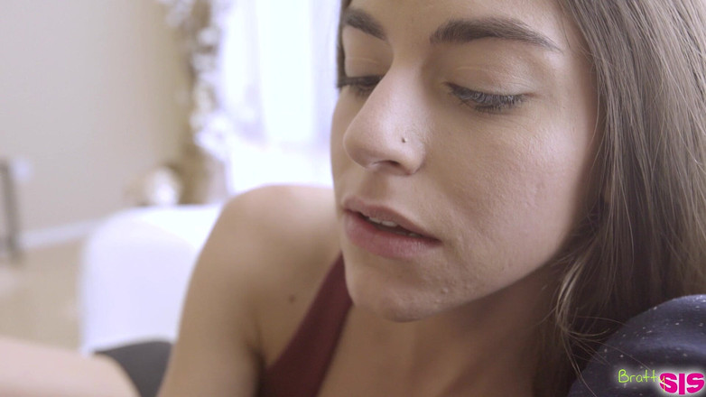 BrattySis: Sneaking Around with My Step Sister - S1:e8