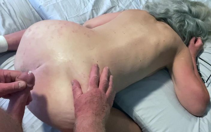 Squirting Senior: Punto di vista miLF matura si fa sbattere il culo...