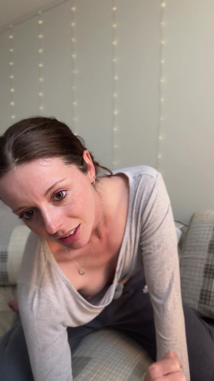Nadia Foxx: Inexperienced Naive Masseuse Gives You a Helping Hand