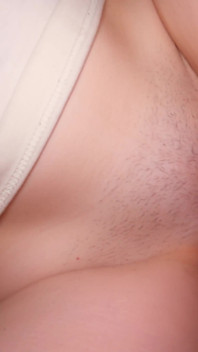 Pula lui mă face să ejaculez! Orgasm puternic!