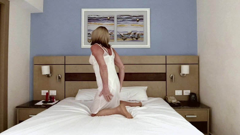Sissy Cummy Lingerie: Michelle Hernandez S’amusant Dans Un Hôtel De Hurghada Lors D’un...