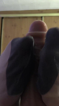 Footjob femdom (pov)