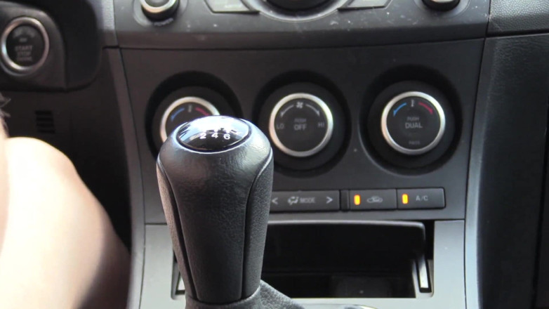 Sydney screams fetish: 6-speed Manual Mazda3 in Stilettos - HD Wmv