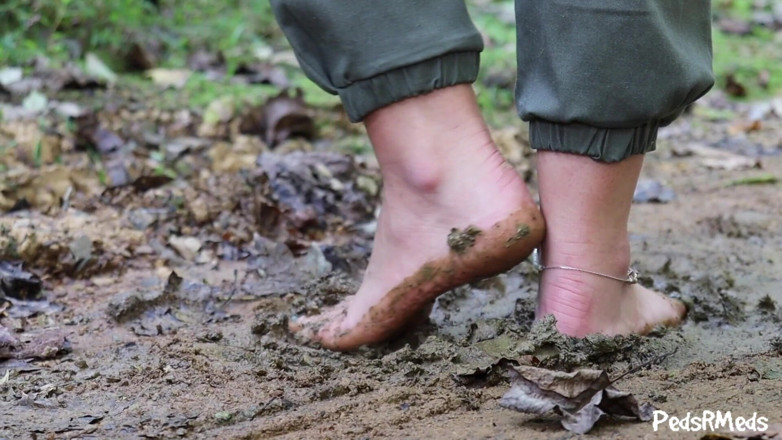 PedsRMeds: Peaches Kim Barefoot in the Mud