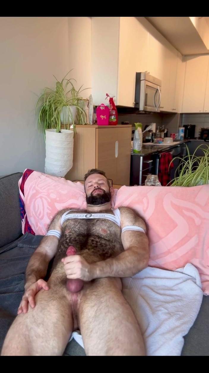 BeefyCanuck: 繁殖したいという願望と繁殖されたいという二重性