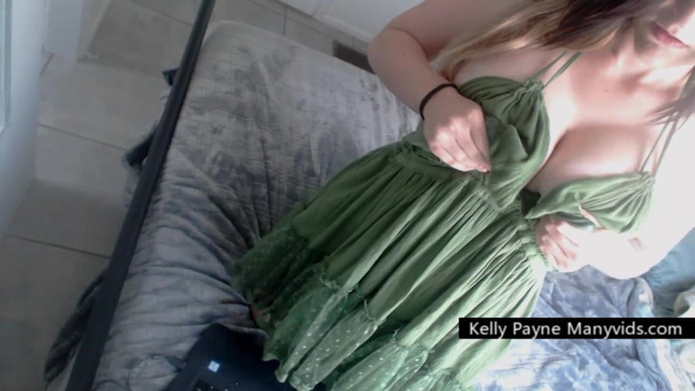 Kelly Payne: Outside Lactation Turns Me on