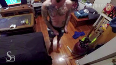 Philly Sir Videos: Morgan byl podruhé přistižen při kouření uvnitř (pohled pana Briana)