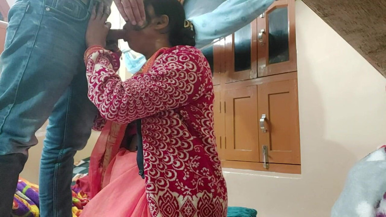 Indian Beauty: Hintli yenge ateşli video çok güzel