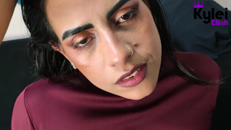 Kylei Ellish: Destruyendo el culo de Kylei Ellish