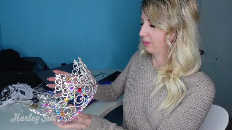 Harley Sin: Mv Hobby Vid Oty Crown Rozbalení Sfw