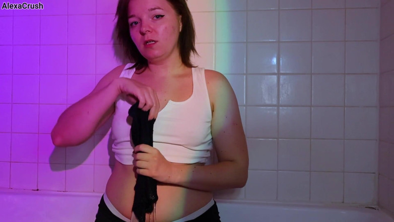 AlexaCrush: Zvlhne joi