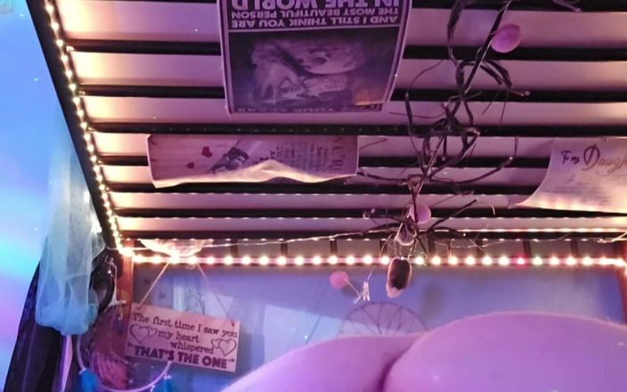 Voluptuous Cherry: Bữa tiệc solo