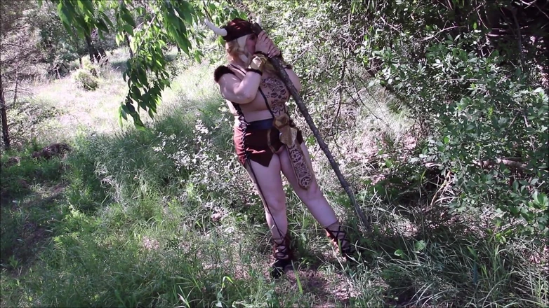 Musa Libertina: Kåt vikingajakt i skogen