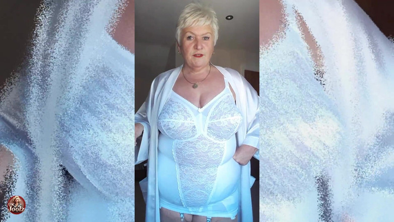 Uk Joolz: Bu Şekilde Giyinmene Kapıyı açmamı Ister Misin?