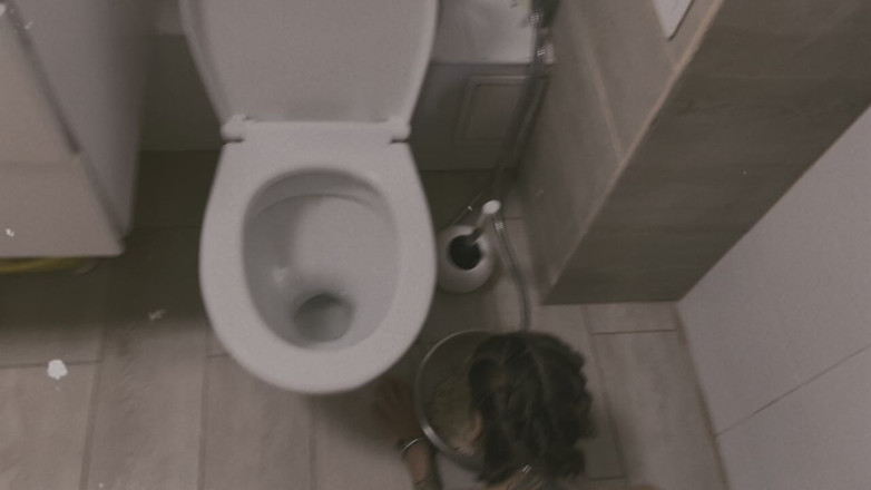 TenderRuin: The Pavlovian Bowl. De-humanized Feeding