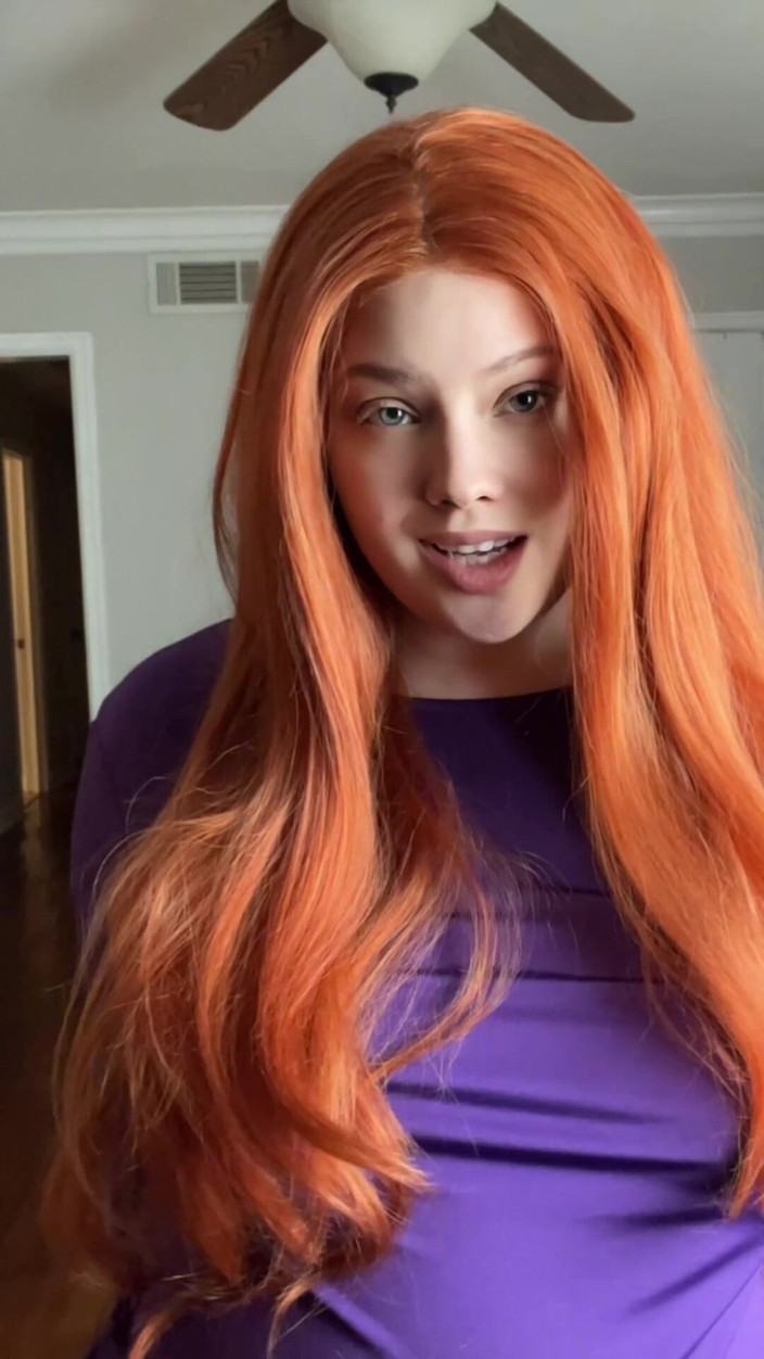 Dirtysecret: Daphne mengongkek pepeknya yang cantik