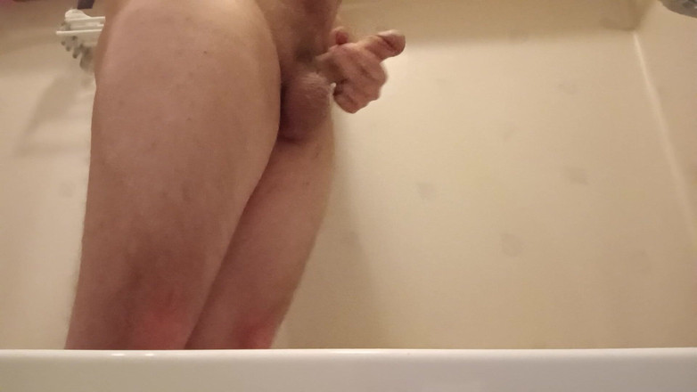 Ed Eden: In piedi nella vasca da bagno