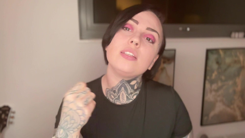 Miss Valentina: Mostre-me essas calcinhas