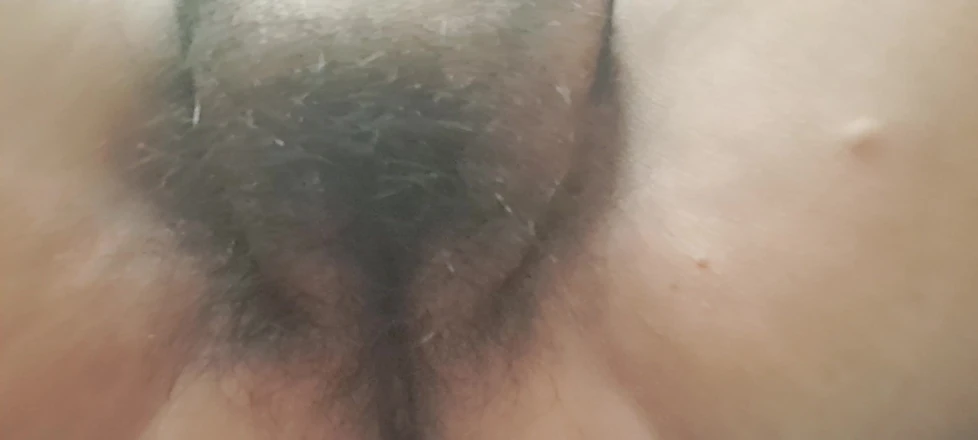 Mommy big hairy pussy: Putting Cream on the Hot Legs