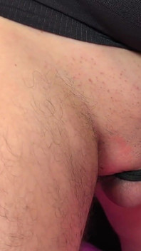 Mestra leva o maior vibrador de sua vida e ele a limpa com a boca