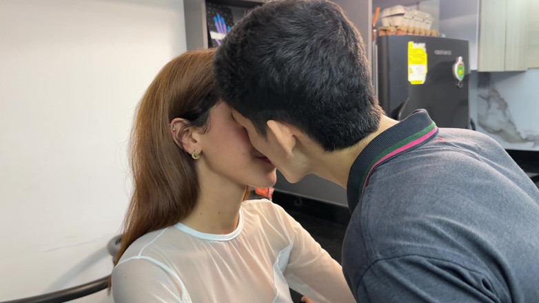 hopesex: Saya mengambil dara adik tiri kecil saya dan membalas dendam...