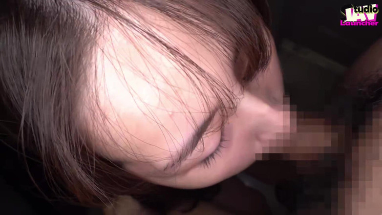 Studio JAV Launcher: Kantoor heat-a recruit-stijl muze mixt haar lieve stem met een...