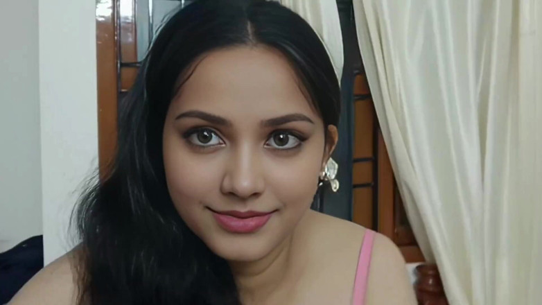 Desisexqueen: India hermanastra disfrutando de su primera vez